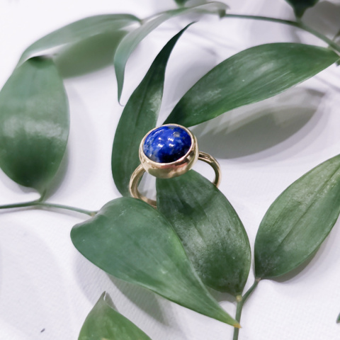 Pierścionek Glam, Lapis Lazuli, mosiądz Pierścionek Glam, Lapis Lazuli, mosiądz