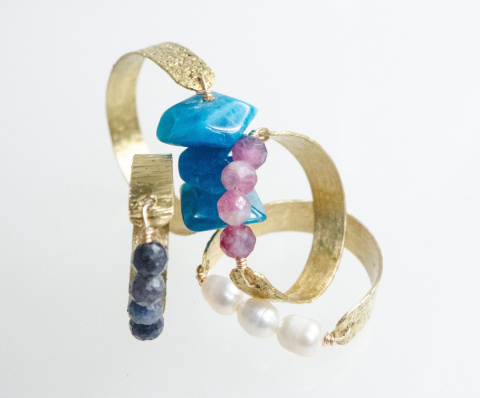 Pierścionek Glam, mosiądz, Lapis Lazuli, walec Pierścionek Glam, mosiądz, Lapis Lazuli, walec