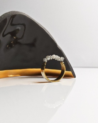 Pierścionek Glam, mosiądz, Biały Surowy Diament